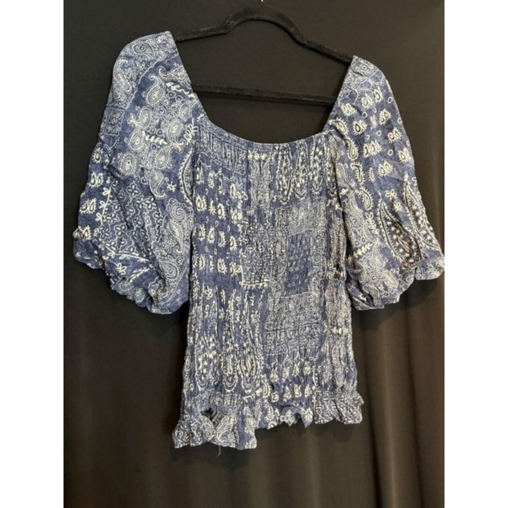 Women's Blue Paisley Smocked Maurices Blouse Size L - Picture 3 of 7